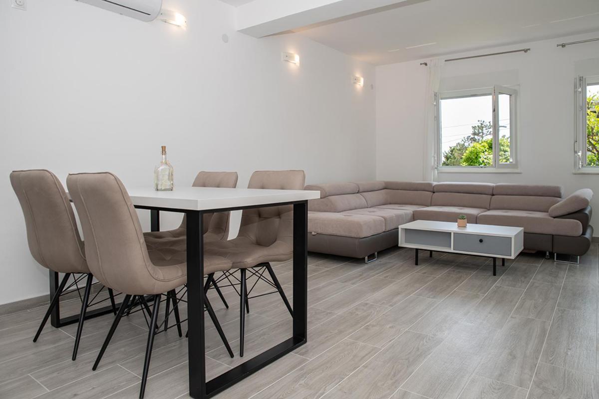 Apartmani Vrtodusic Banjol المظهر الخارجي الصورة